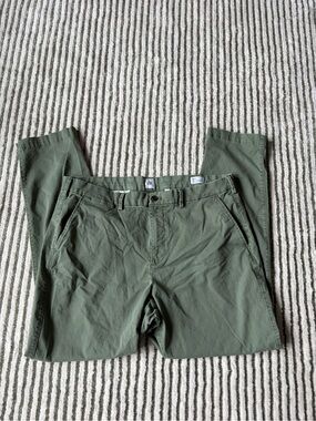 Classic Olive Green Gap Pants